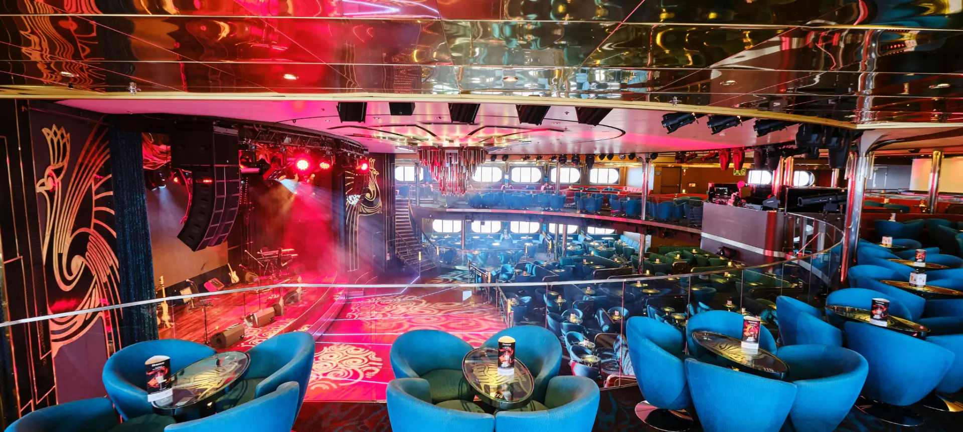 Teatr na pokładzie promu Tallink — wieczór rozrywki podczas rejsu